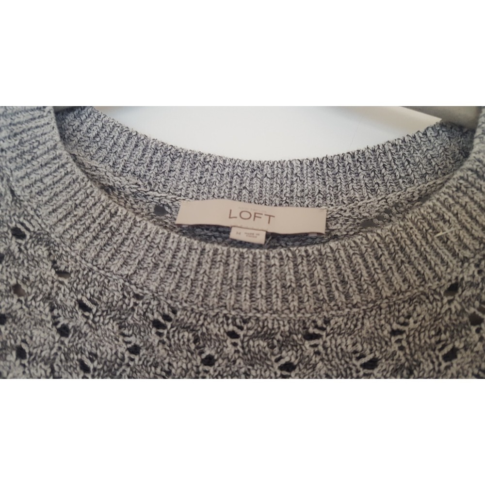 Loft Grey Marled Pointelle‎ Knit High Low Crew Neck Sweater Medium - Picture 3 of 9